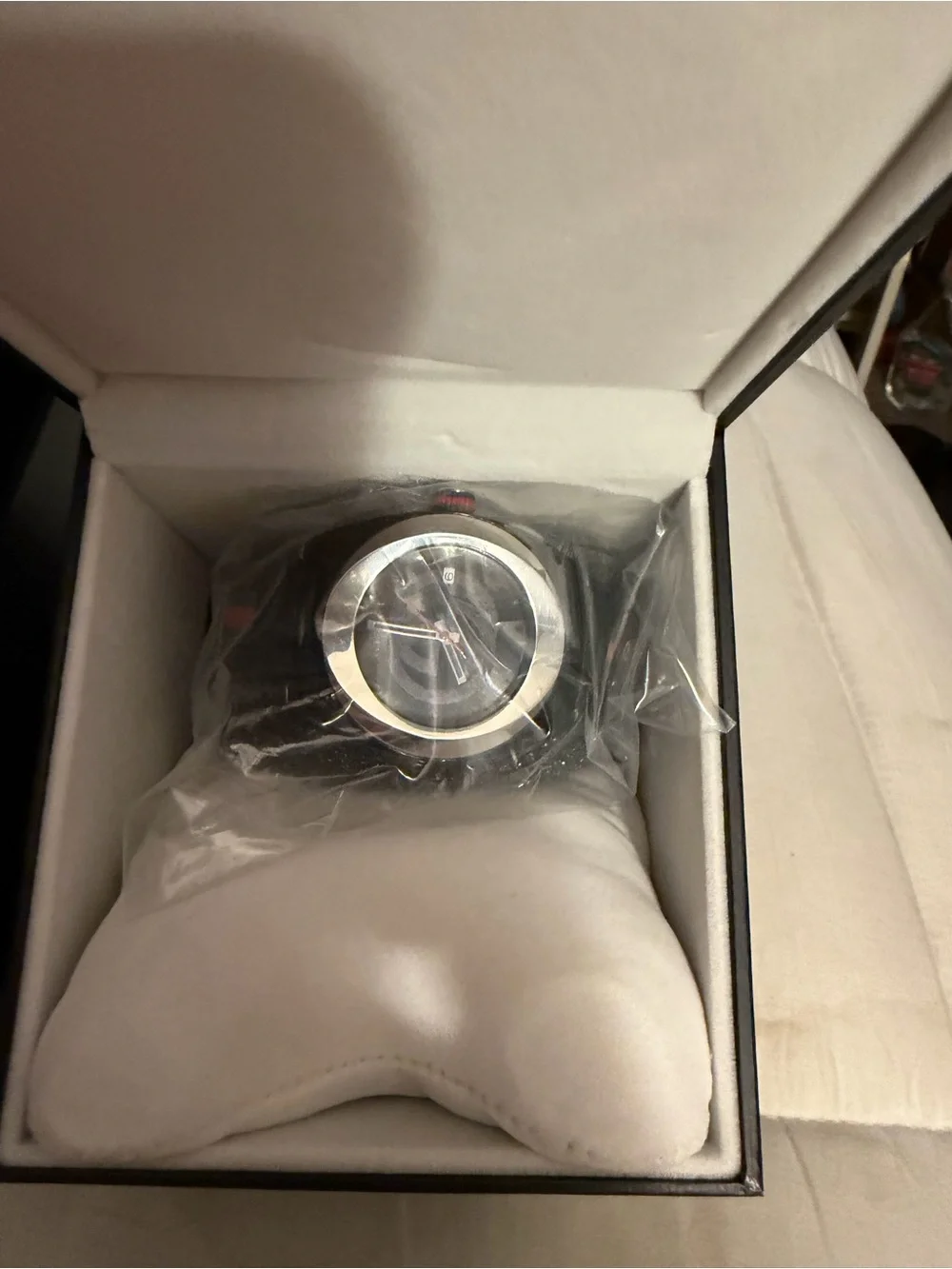 Gucci Black Watch with Silver Dial and Red Accents with box